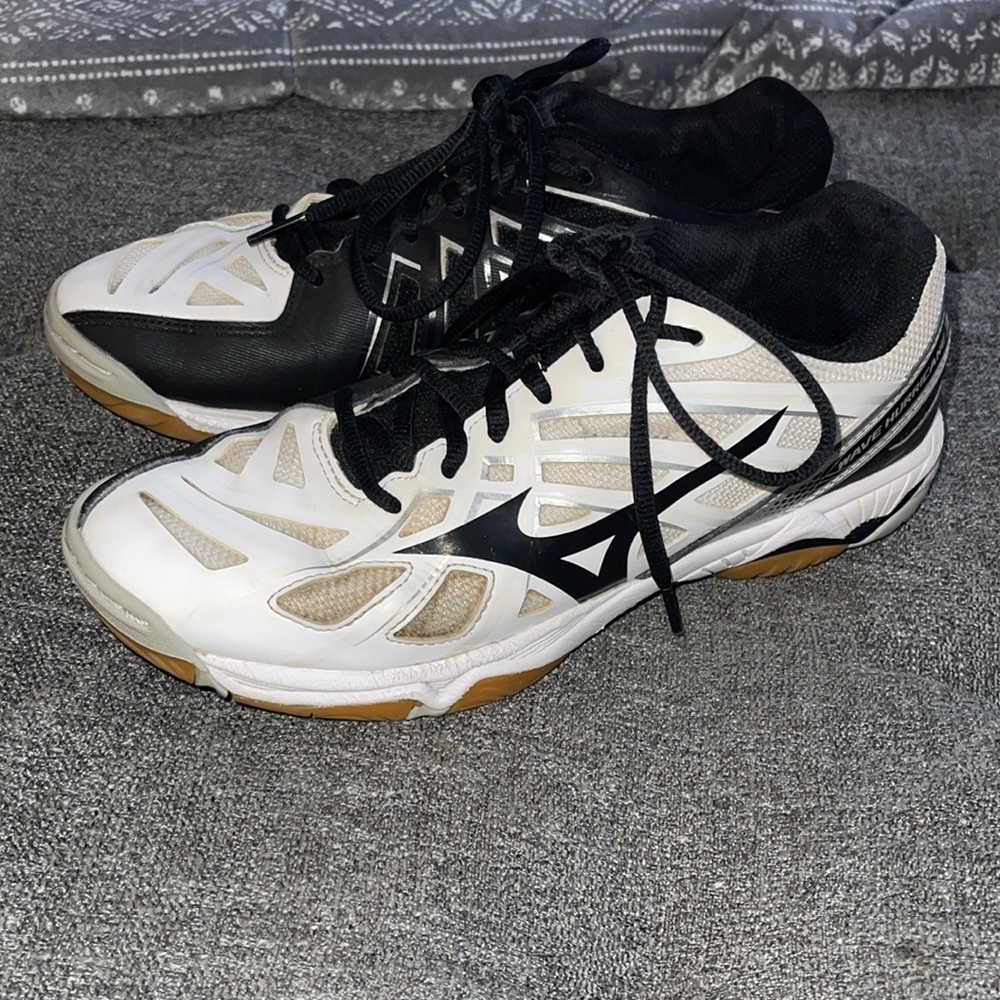 Women’s Mizuno Wave Hurricane 3 Volleyball Shoes sz 8.5